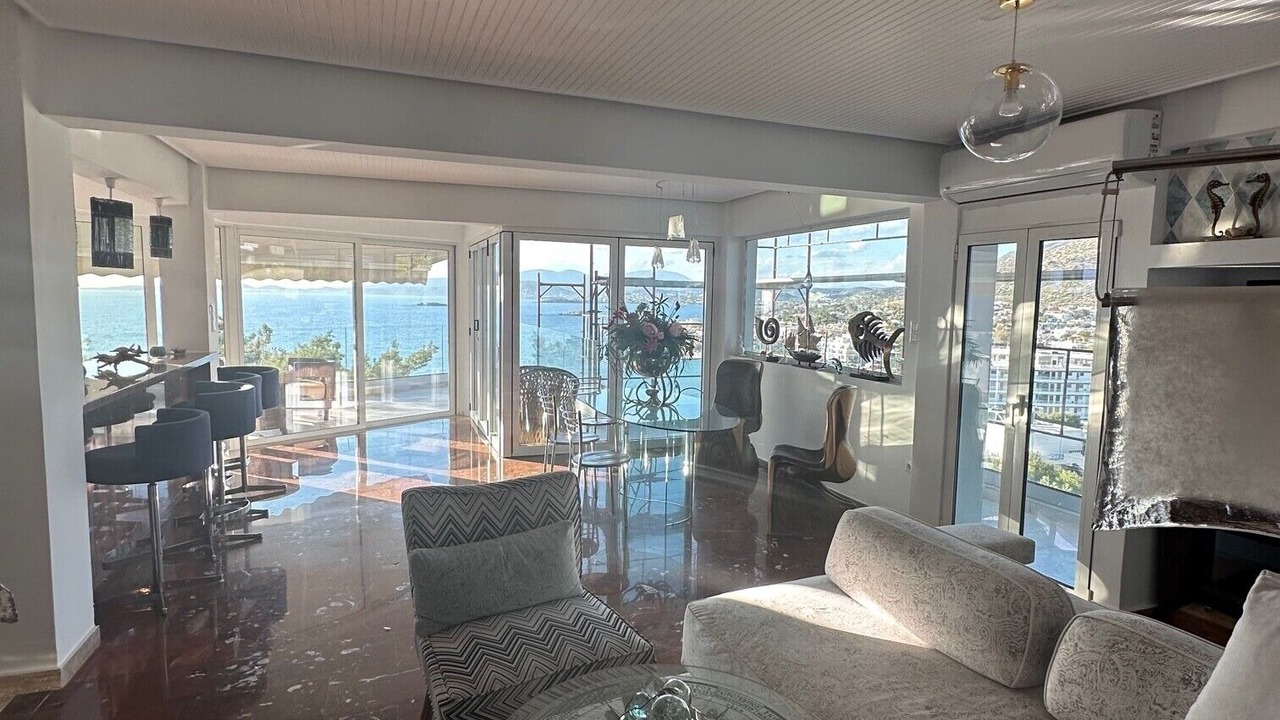 Photo of Livingroom in Saronida