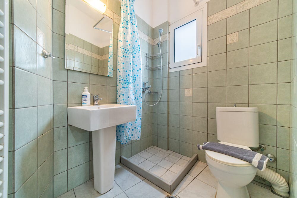 Photo of Bathroom in Kato Korakiana