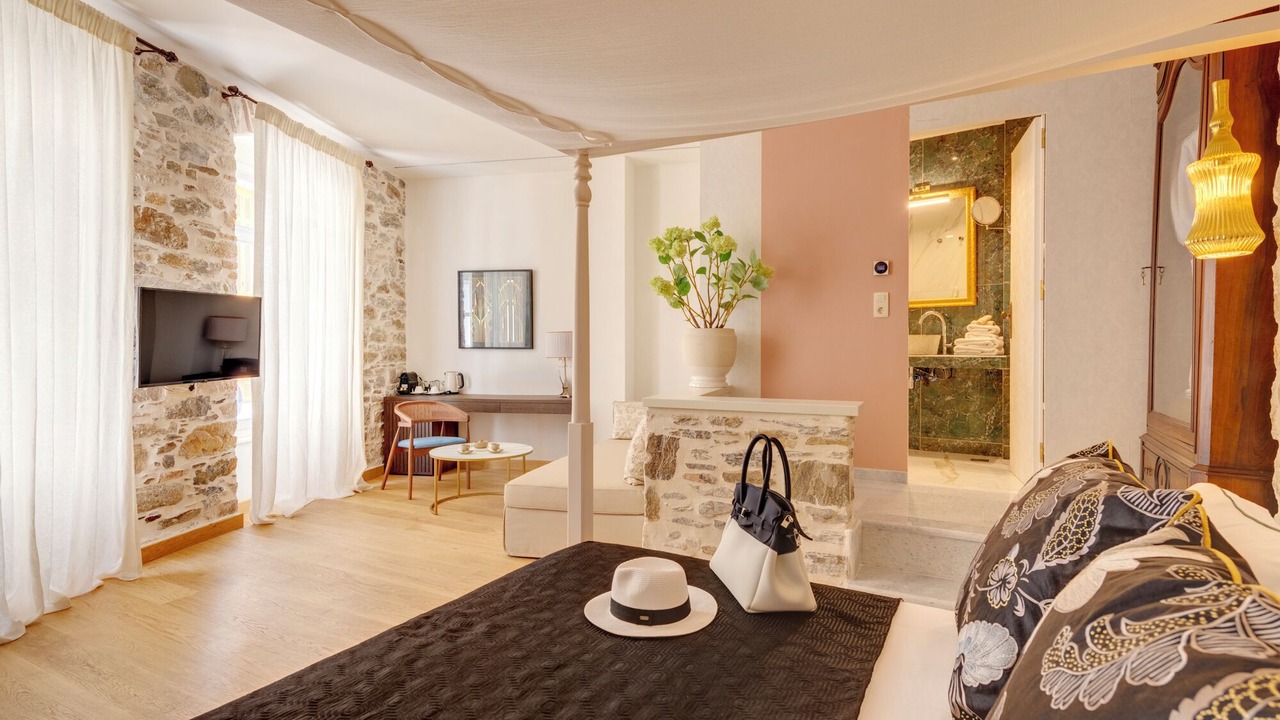 Photo of Bedroom in Ermoupoli