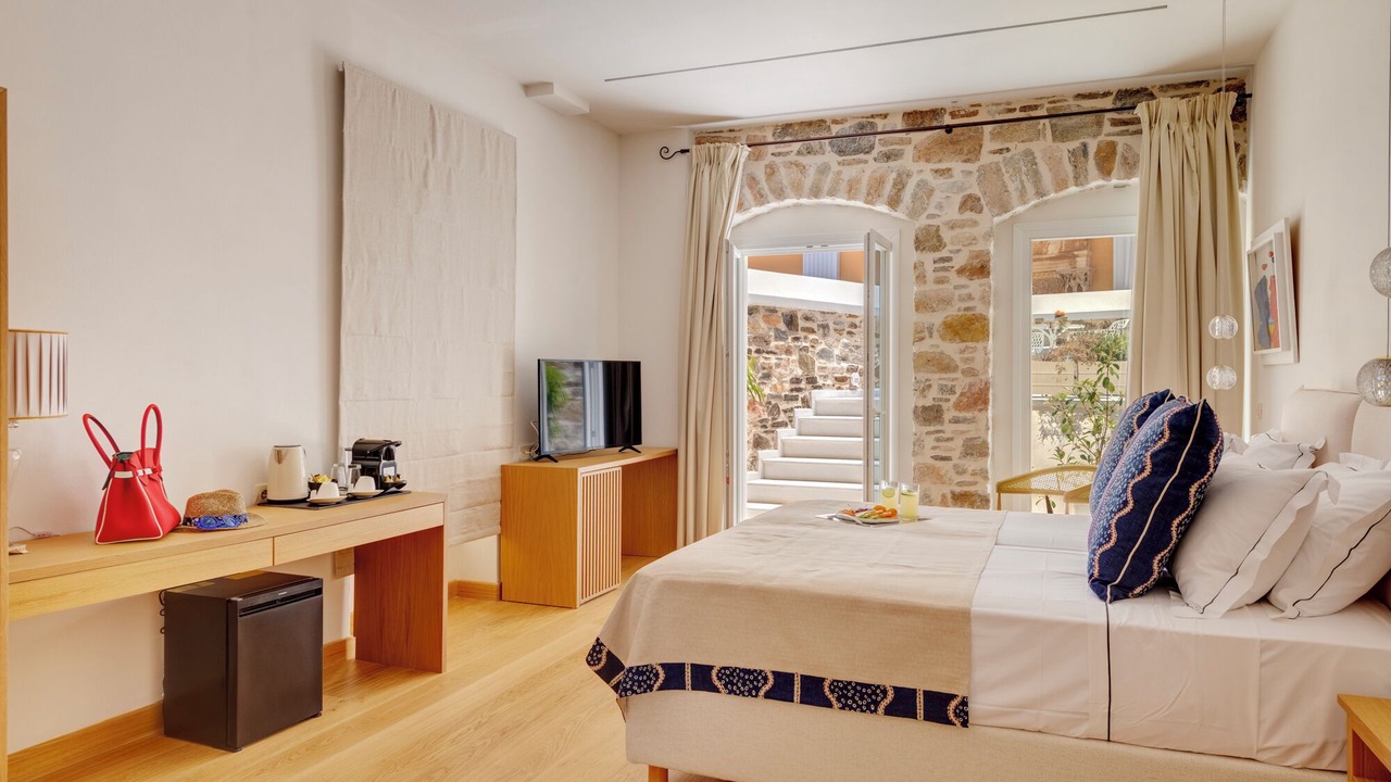 Photo of Bedroom in Ermoupoli