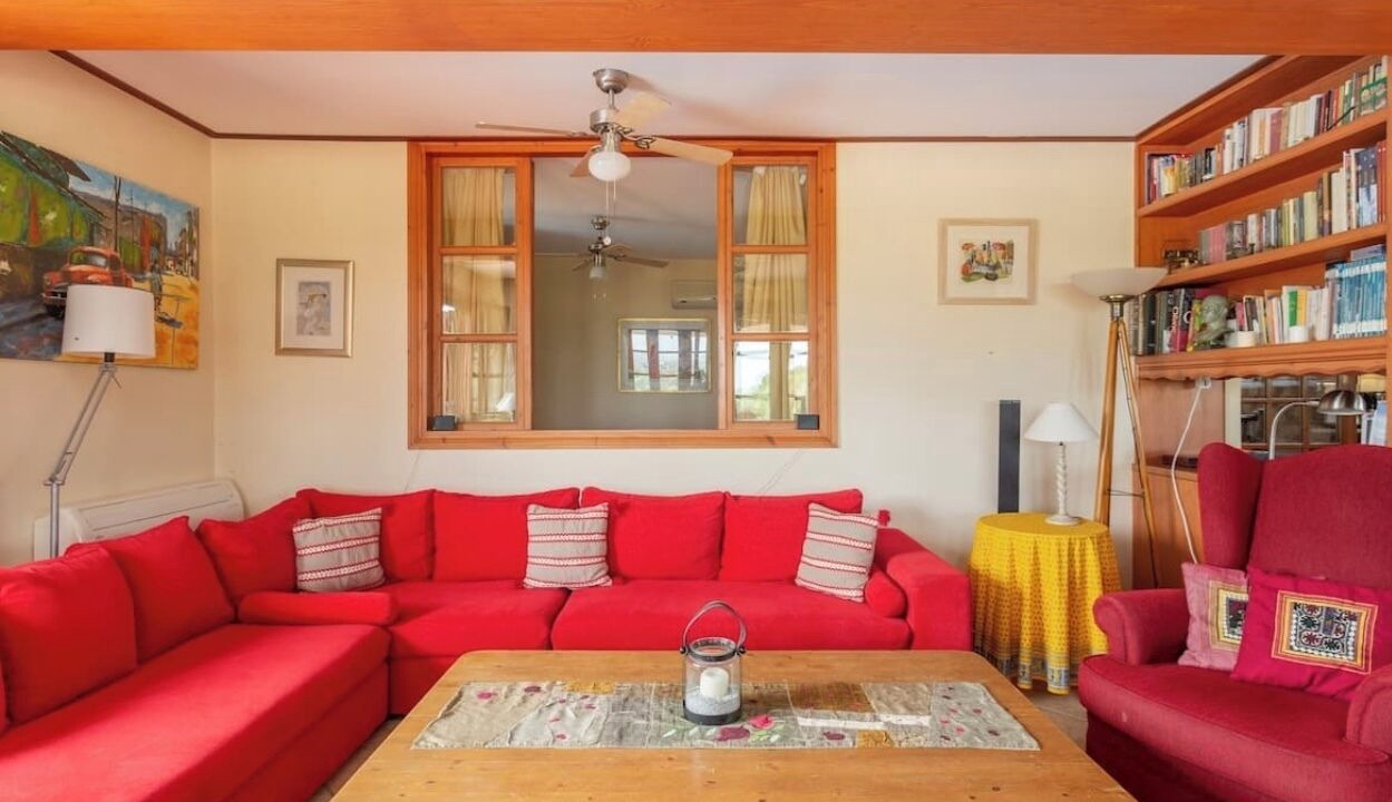 Photo of Livingroom in Ormos Agiou Ioannou