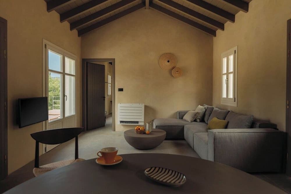 Photo of Livingroom in Tselendata