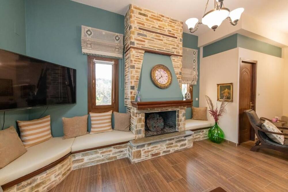 Photo of Livingroom in Kato Gatzea