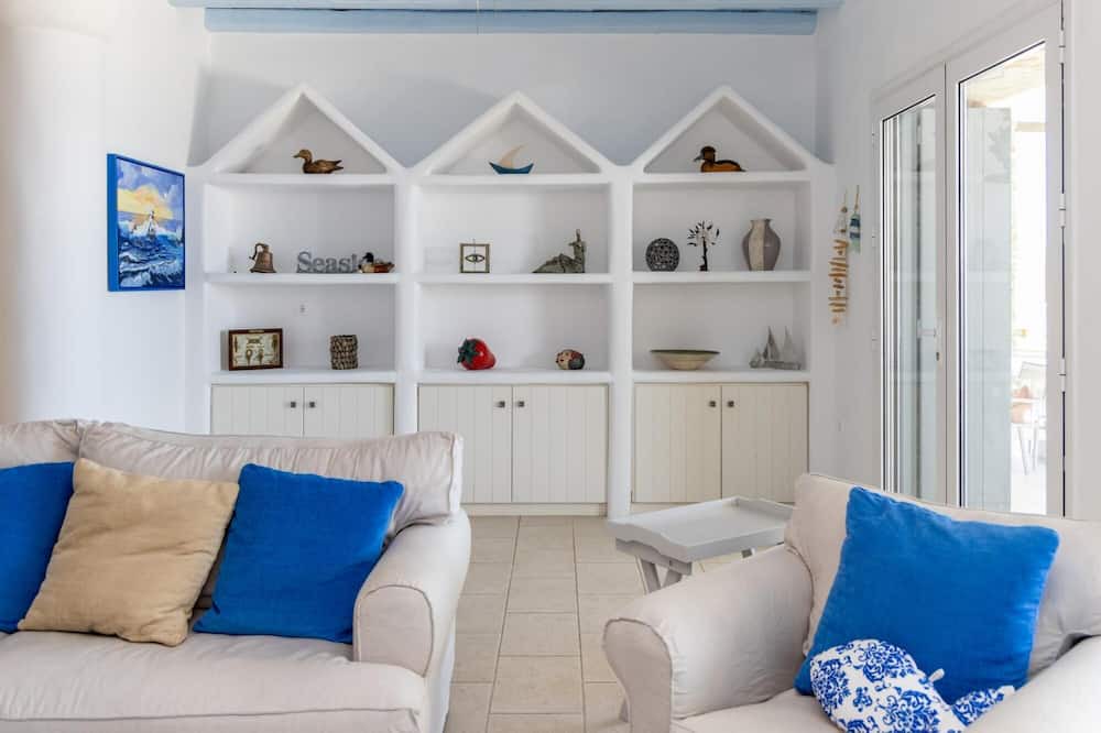 Photo of Livingroom in Agios Sostis