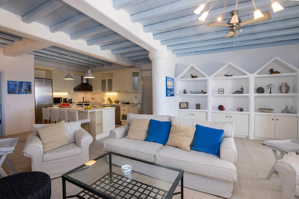 Photo of Livingroom in Agios Sostis