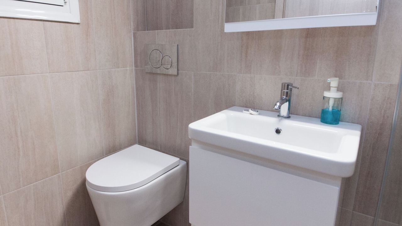 Photo of Bathroom in Galatsi