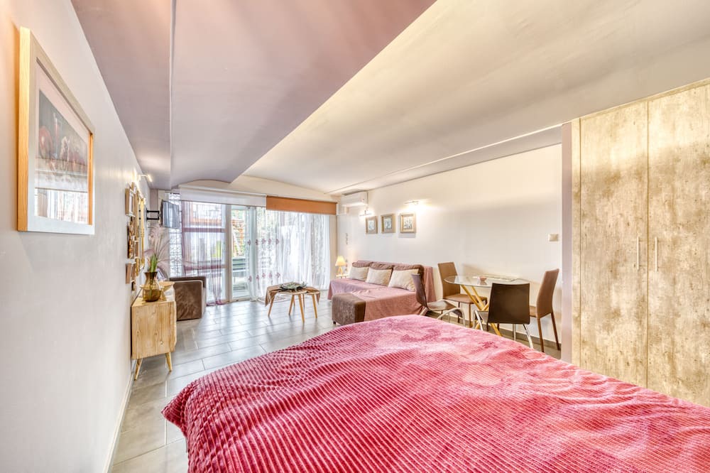Photo of Bedroom in Kamena Vourla