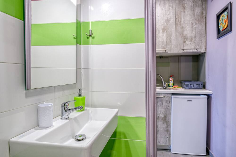 Photo of Bathroom in Kamena Vourla