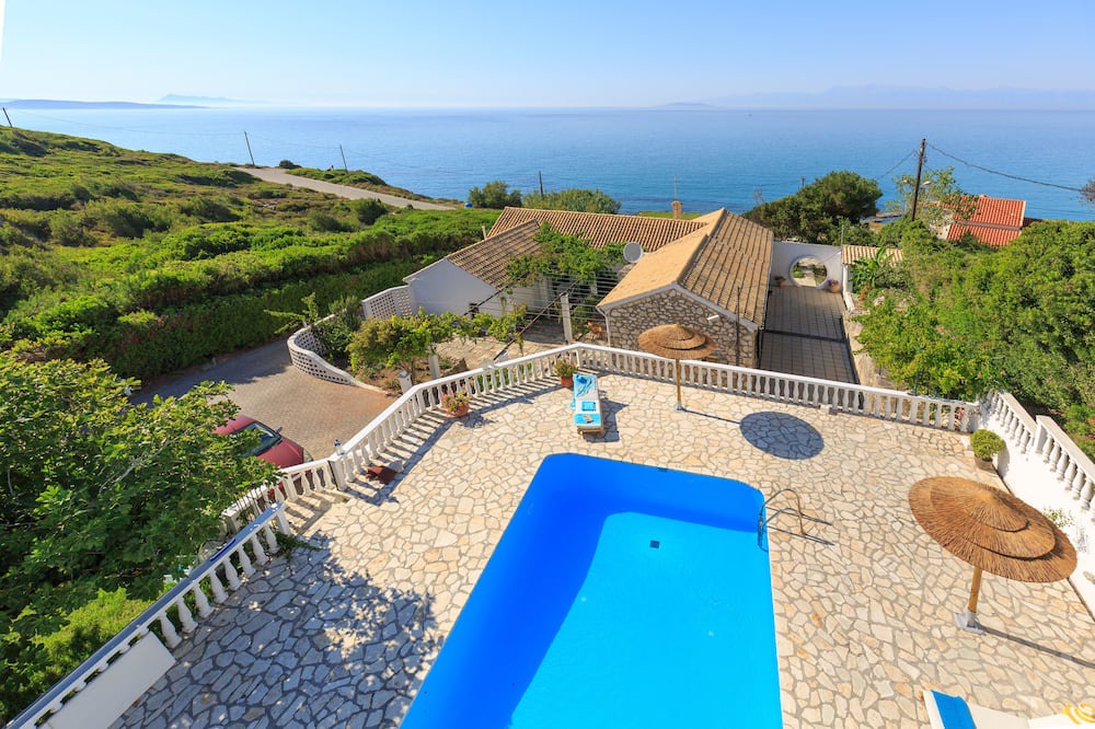 Photo of Outdoor in Agios Stefanos Avliotes