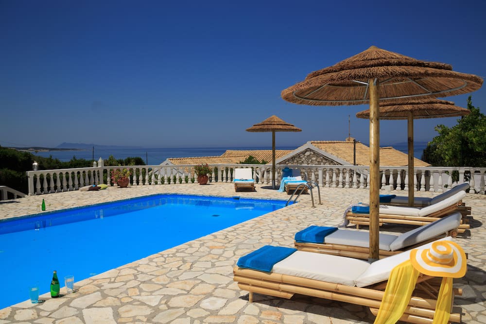 Photo of Outdoor in Agios Stefanos Avliotes