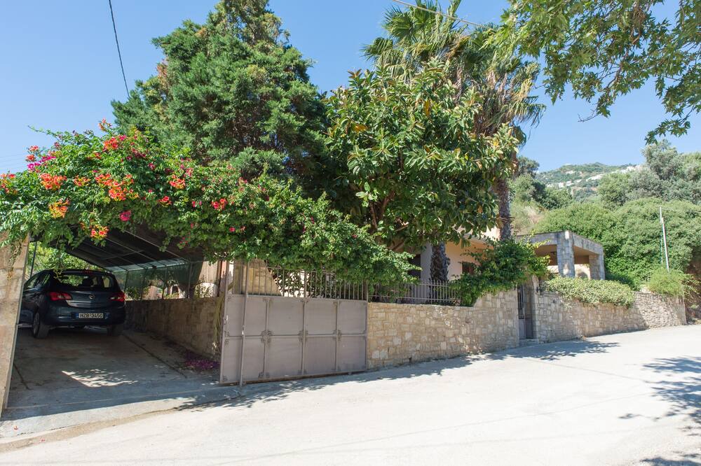 Photo of Outdoor in Palaiokastro