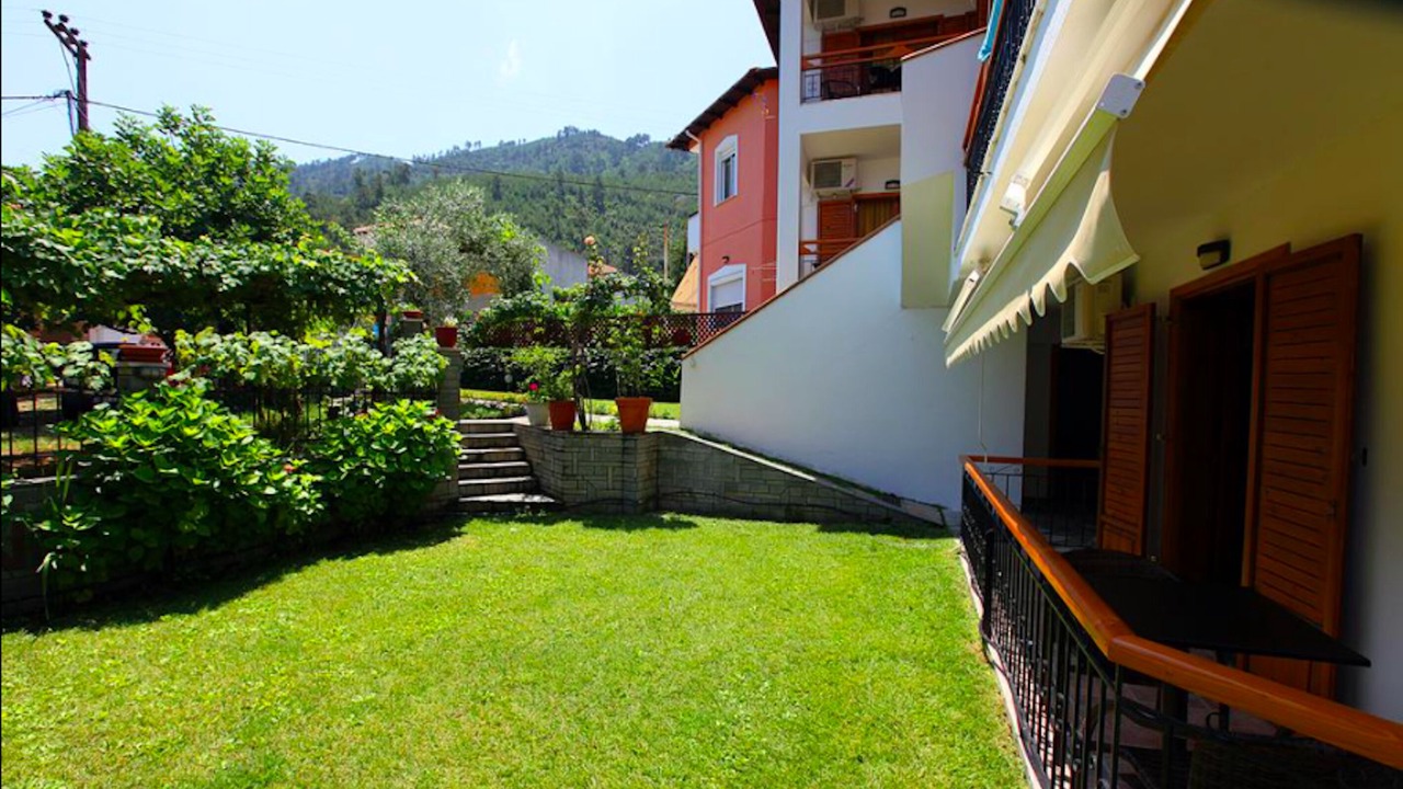 Photo of Outdoor in Chrisi Akti