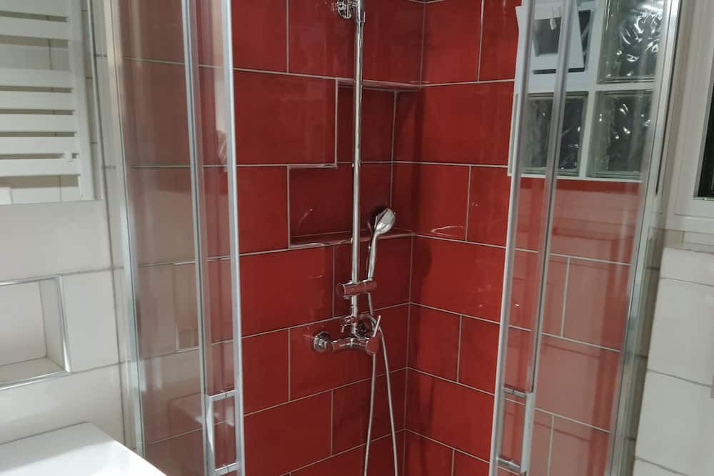 Photo of Bathroom in Platia Viktorias