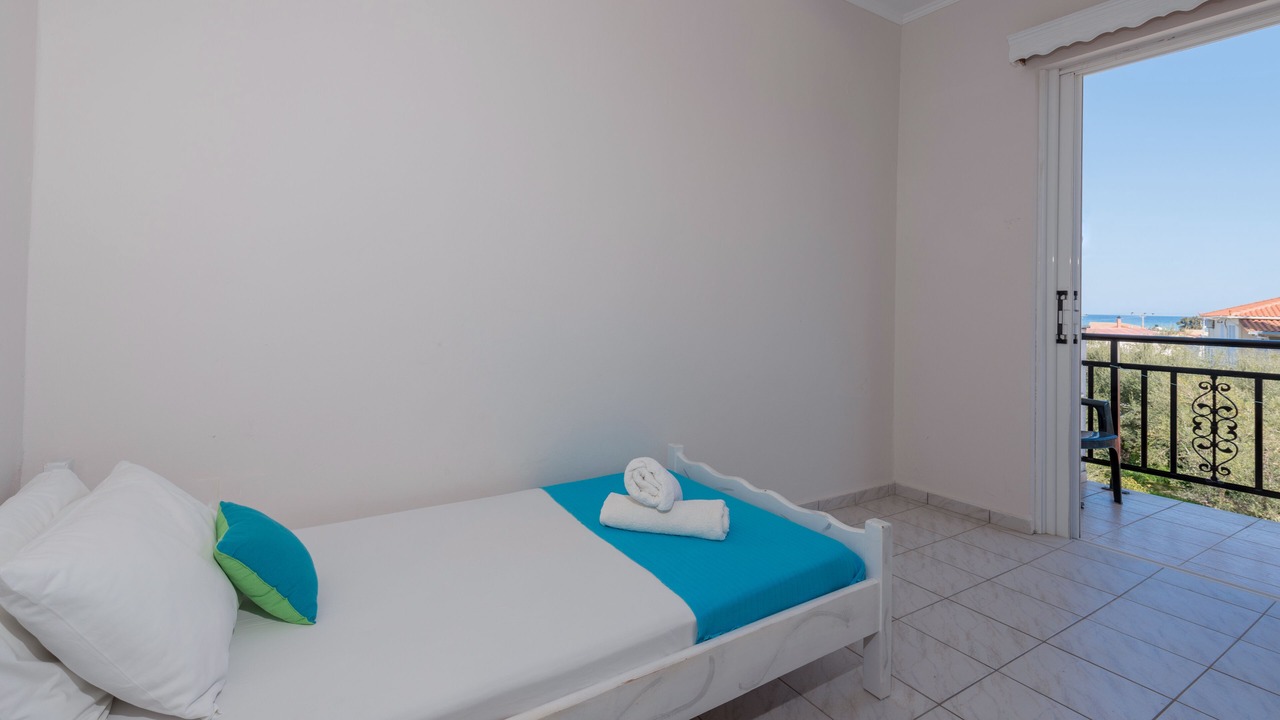 Photo of Bedroom in Alykes