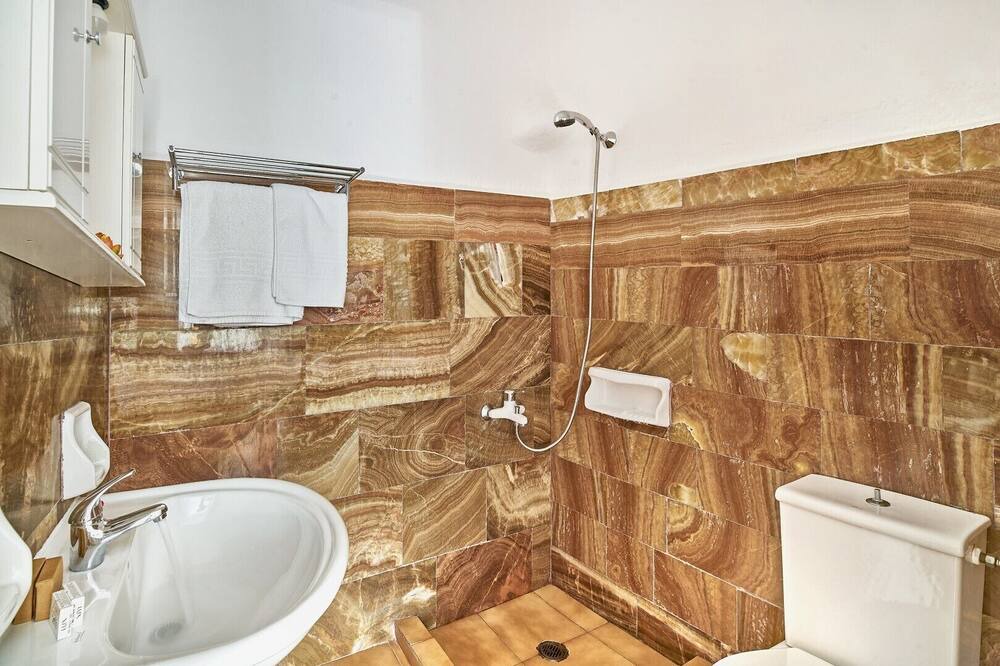 Photo of Bathroom in Stalos