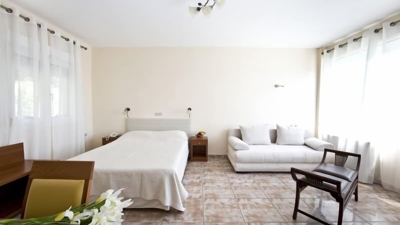 Photo of Bedroom in Neos Marmaras