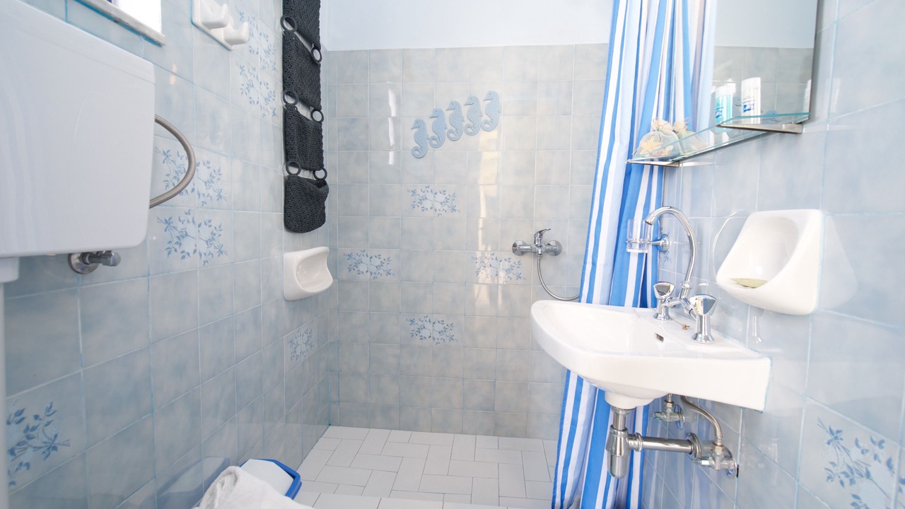 Photo of Bathroom in Karavomylos