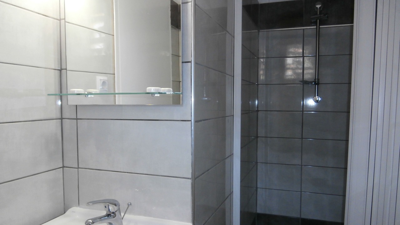 Photo of Bathroom in Messonghi