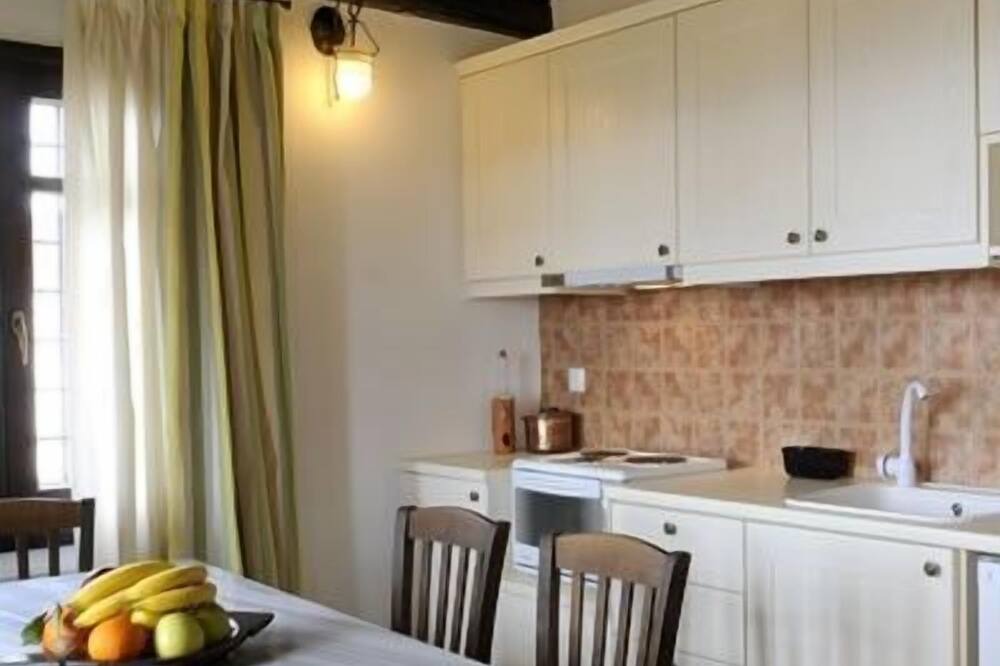 Photo of Kitchen in Lafkos