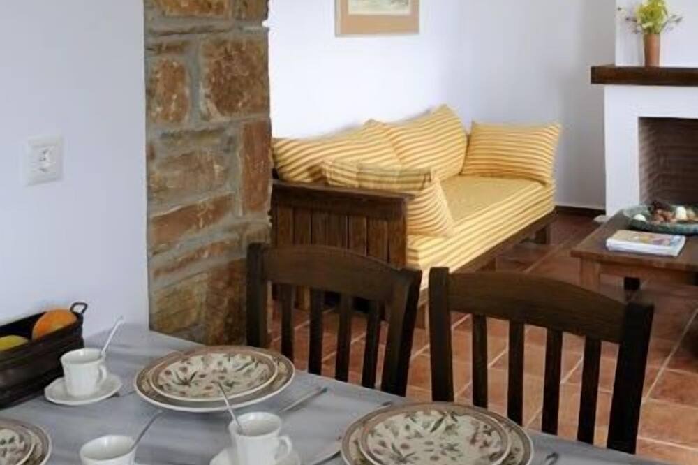 Photo of Livingroom in Lafkos