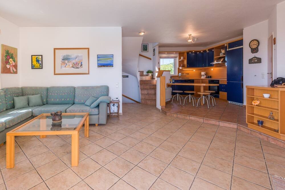 Photo of Livingroom in Lavreotiki