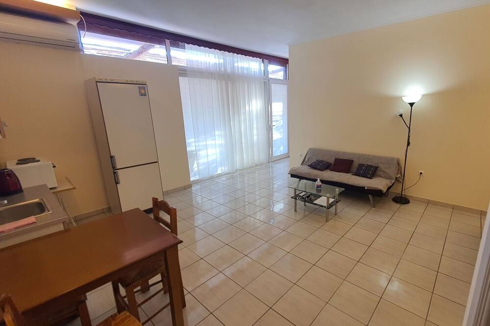 Photo of Livingroom in Markopoulon