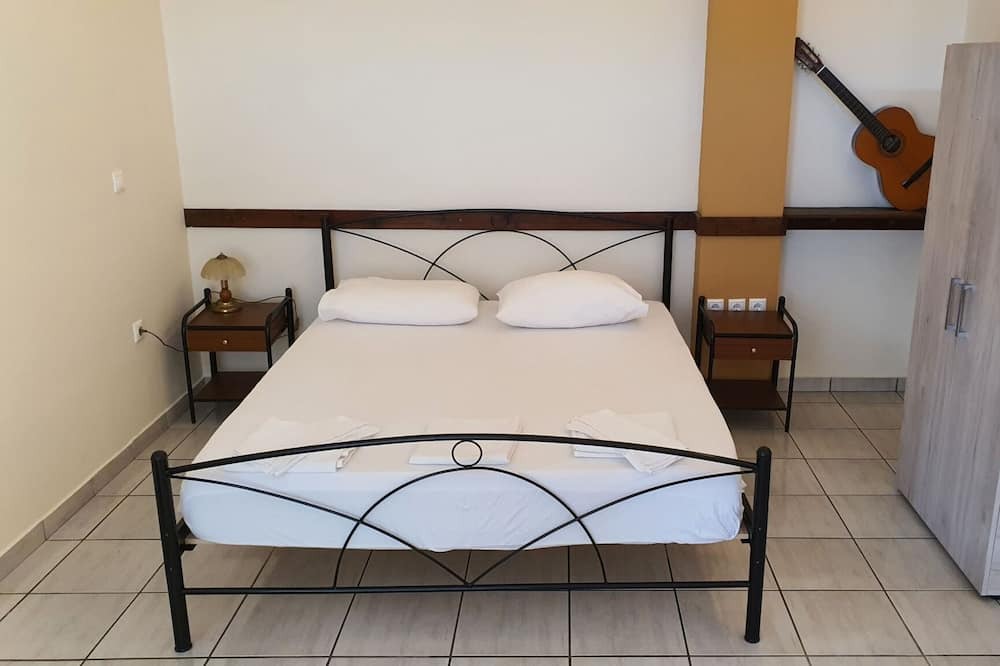 Photo of Bedroom in Markopoulon