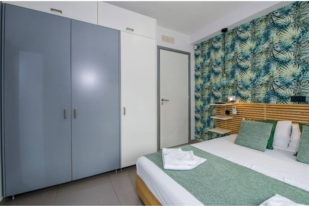 Photo of Bedroom in Skines