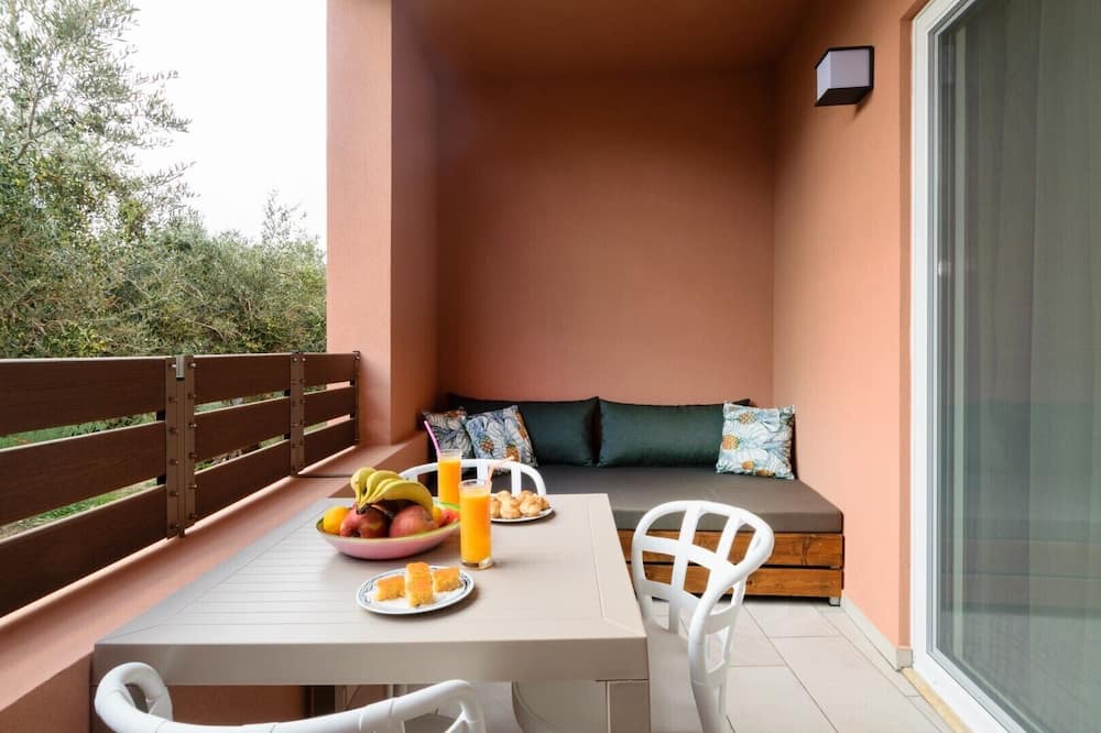 Photo of Patio Balcony in Platanos