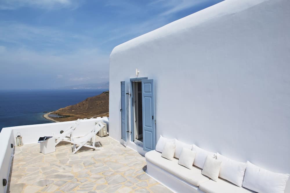 Photo of Patio Balcony in Houlakia