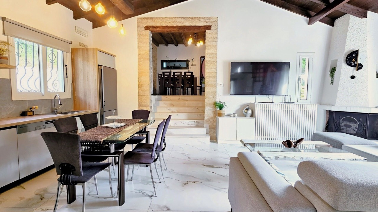 Photo of Livingroom in Benitses