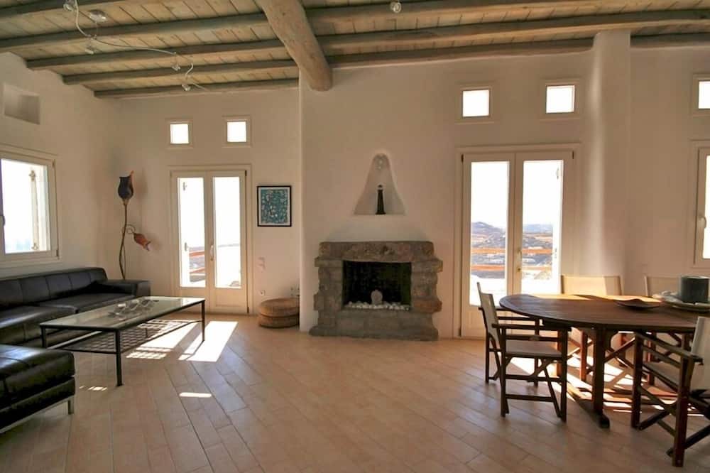 Photo of Livingroom in Plintri