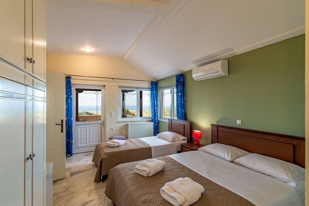 Photo of Bedroom in Polemarchi