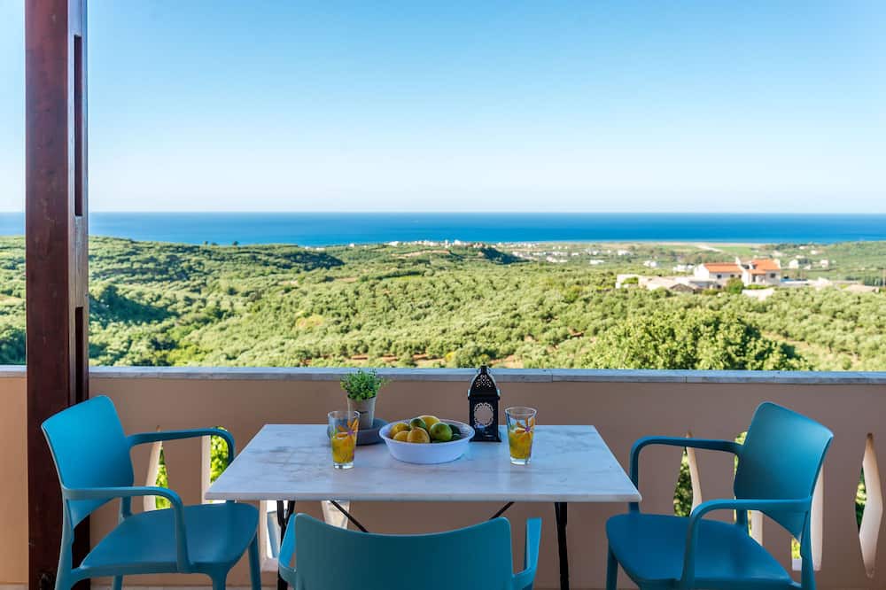 Photo of Patio Balcony in Polemarchi