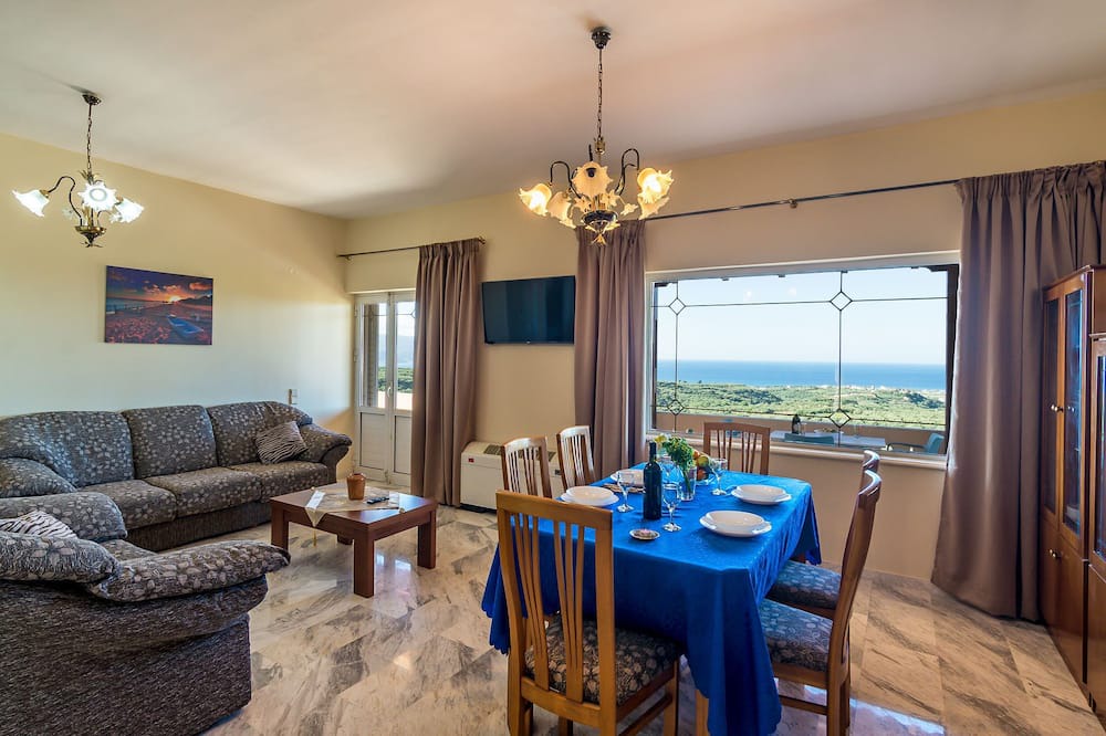 Photo of Livingroom in Polemarchi