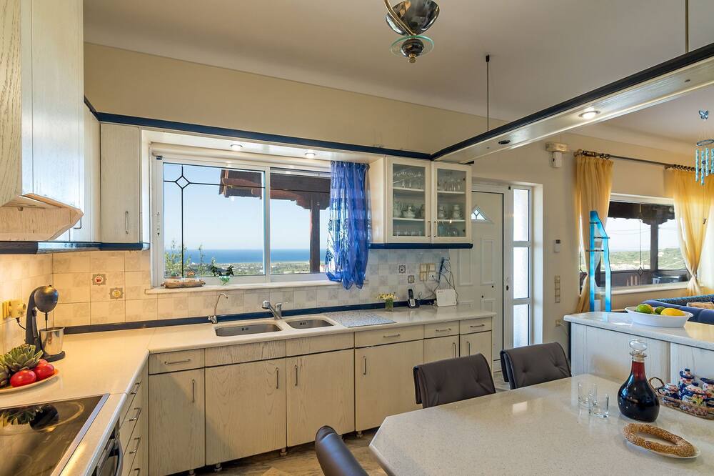 Photo of Kitchen in Polemarchi