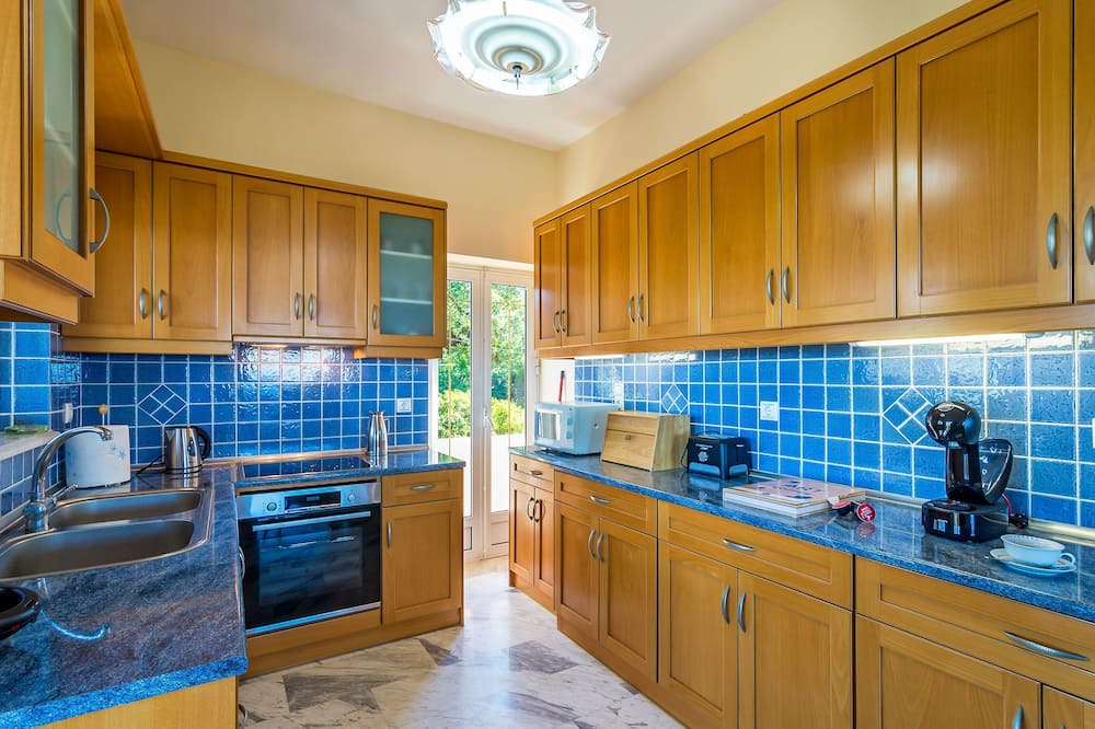 Photo of Kitchen in Polemarchi