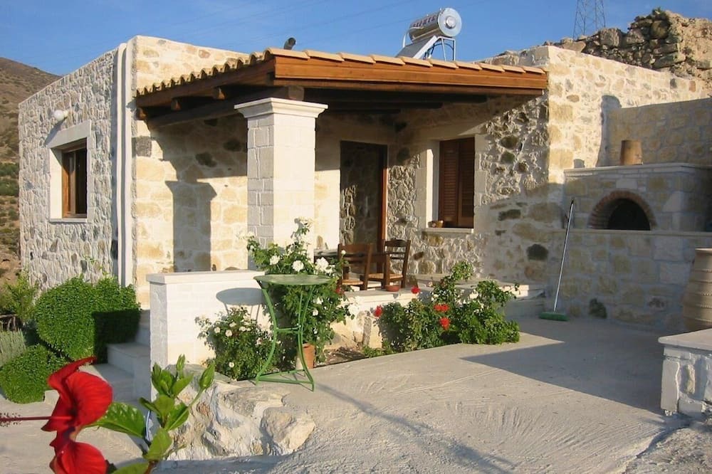Photo of Outdoor in Pefki