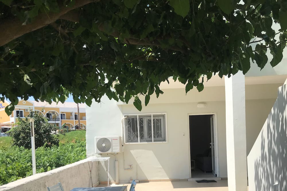 Photo of Patio Balcony in Kalamaki