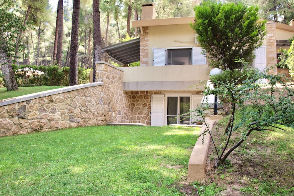 Photo of Outdoor in Sane
