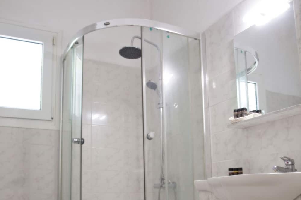 Photo of Bathroom in Sane