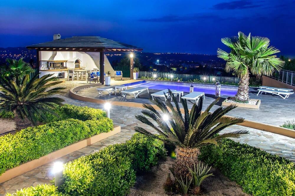 Photo of Outdoor in Kallithea