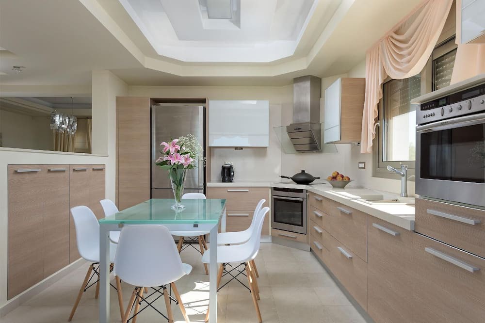 Photo of Kitchen in Kallithea