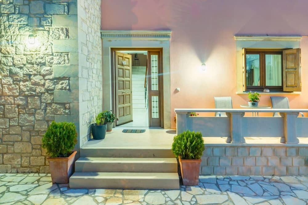 Photo of Outdoor in Prines
