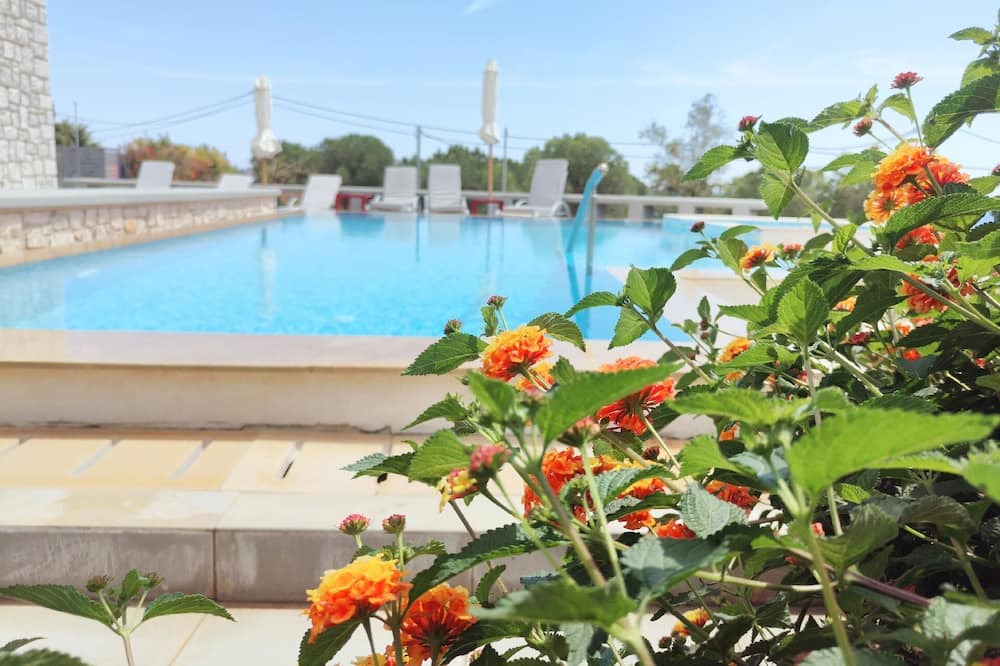 Photo of Outdoor in Pefkos