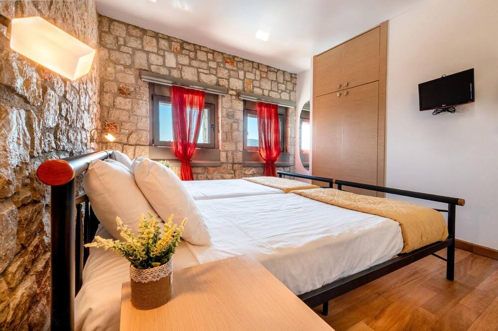 Photo of Bedroom in Pefkos
