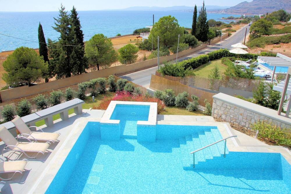 Photo of Outdoor in Pefkos