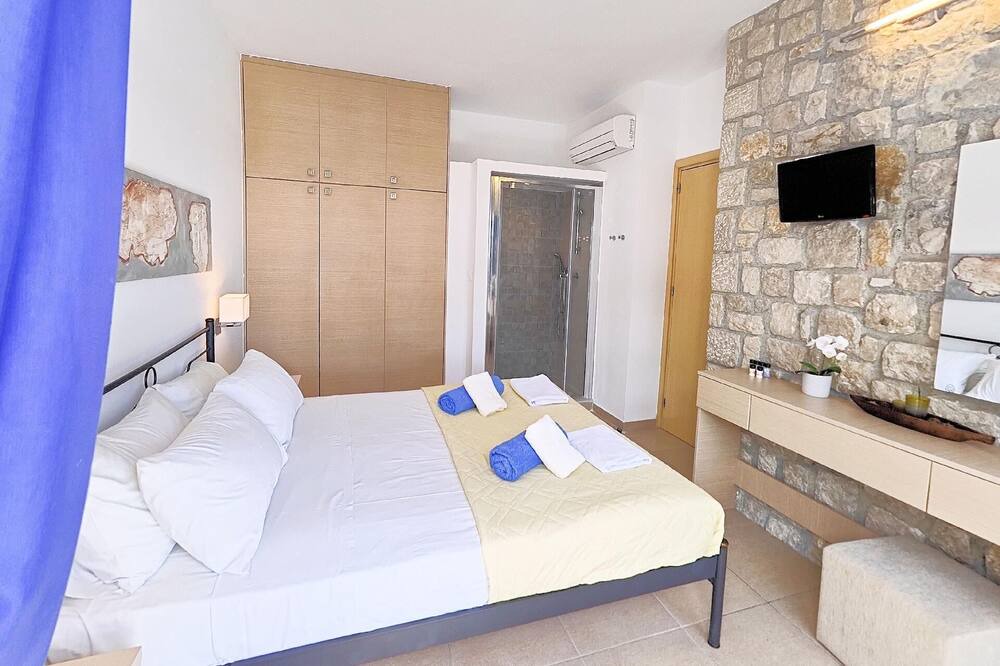 Photo of Bedroom in Pefkos
