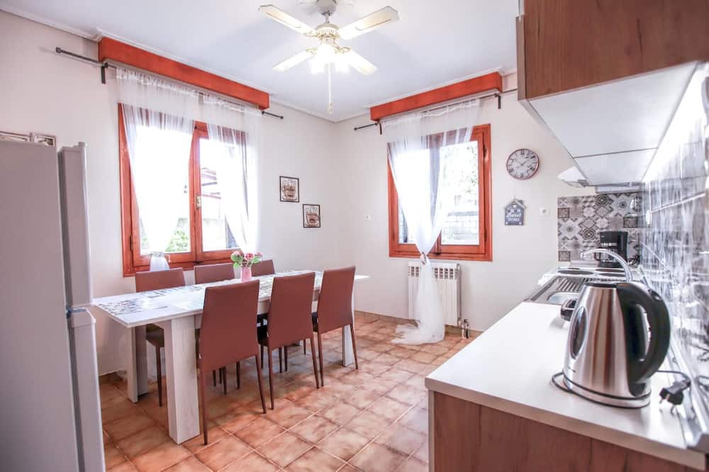 Photo of Kitchen in Kalambaka