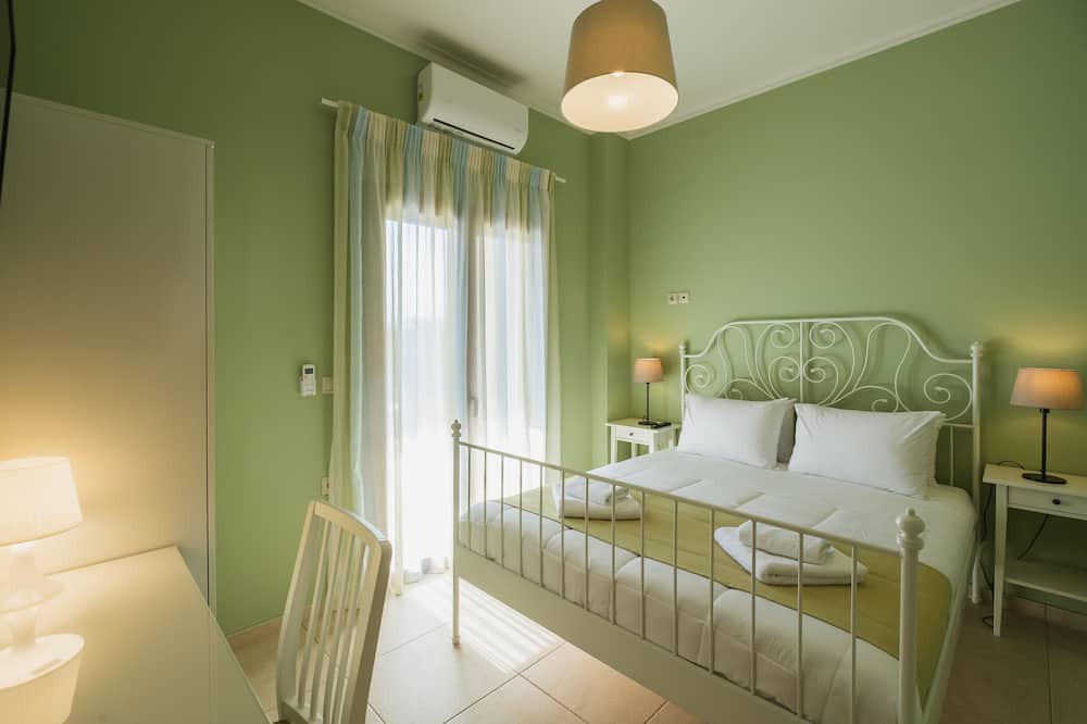 Photo of Bedroom in Galatas